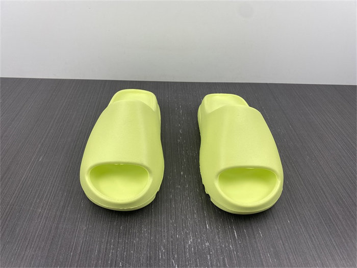 Ad*s yeezy slide glow green hq6447