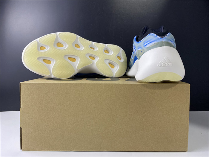 Ad*s yeezy 700 v3 arzareth g54850