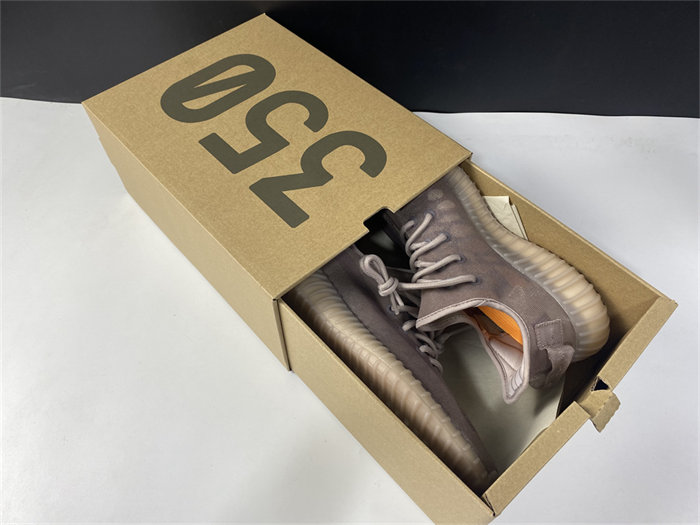 Ad*s yeezy boost 350 v2 mono mist gw2871