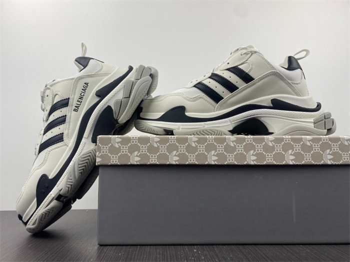 blcg x Ad*s triple s white black 710021 w2zb1 9112