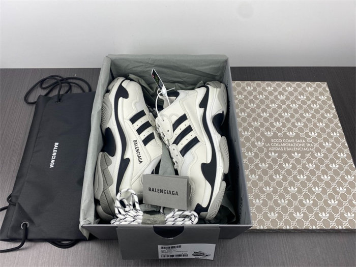 blcg x Ad*s triple s white black 710021 w2zb1 9112