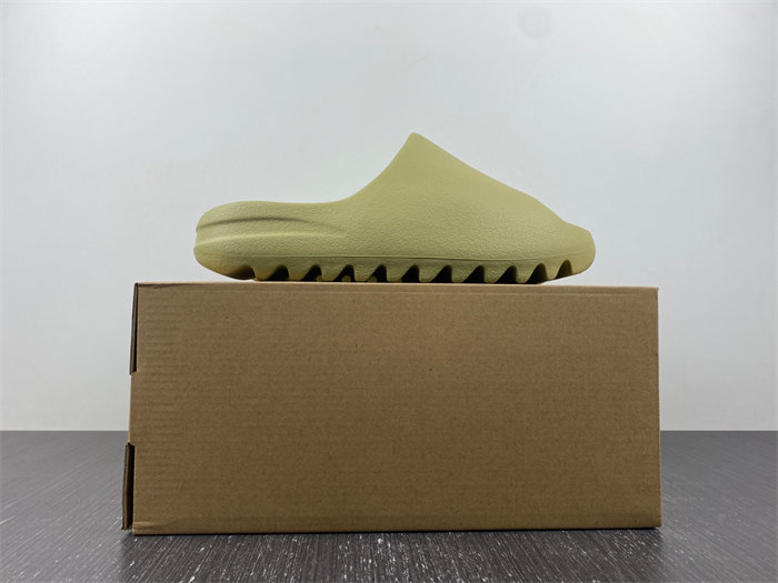 Ad*s yeezy slide green fz5904