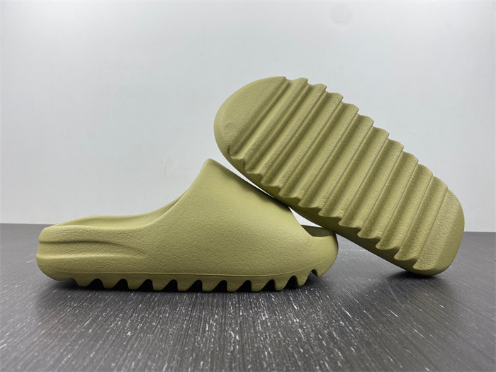 Ad*s yeezy slide green fz5904