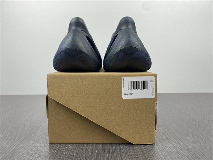 Ad*s yeezy foam rnnr mineral blue gx8506