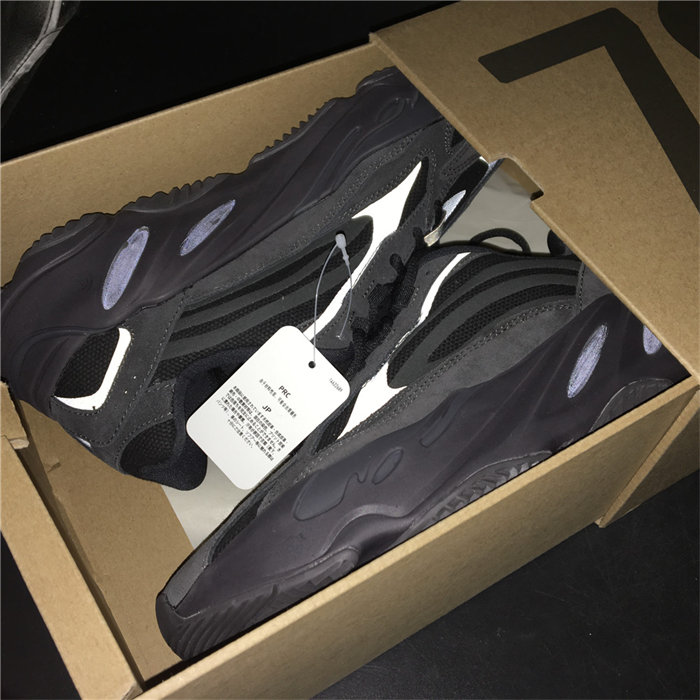 Ad*s yeezy boost 700 v2 vanta fu6684