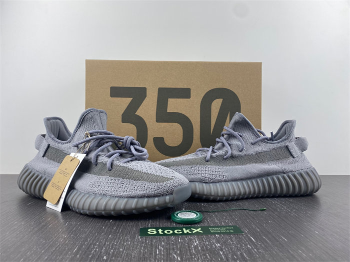 Ad*s yeezy boost 350v2 if3219