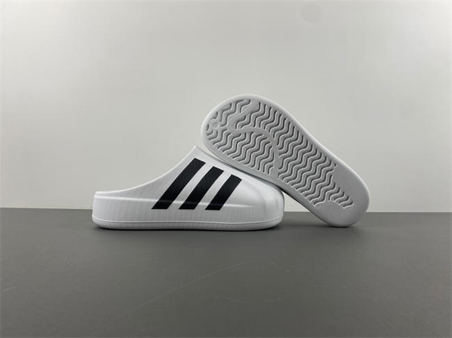 Ad*s adifom superstar