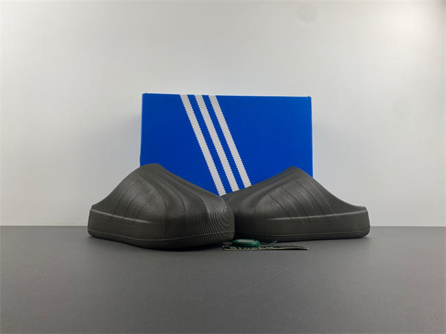 Ad*s adifom superstar