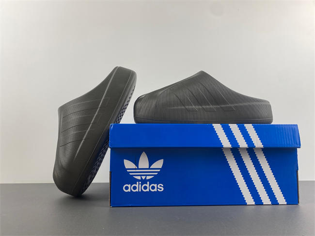 Ad*s adifom superstar