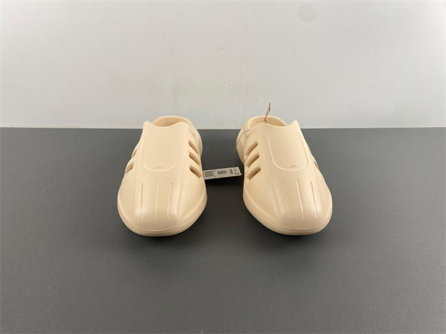 Ad*s iiinfinity slides ih0355